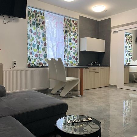 Apartamenty Sw.Rocha Bialystok Ngoại thất bức ảnh